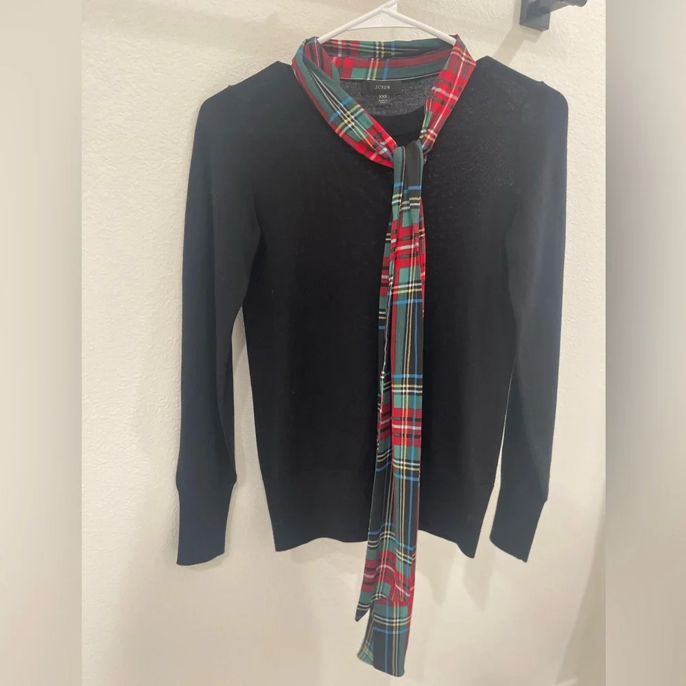 J Crew Black Merino Wool Crew Neck Sweater Plaid Tartan Scarf Tie Long Sleeve